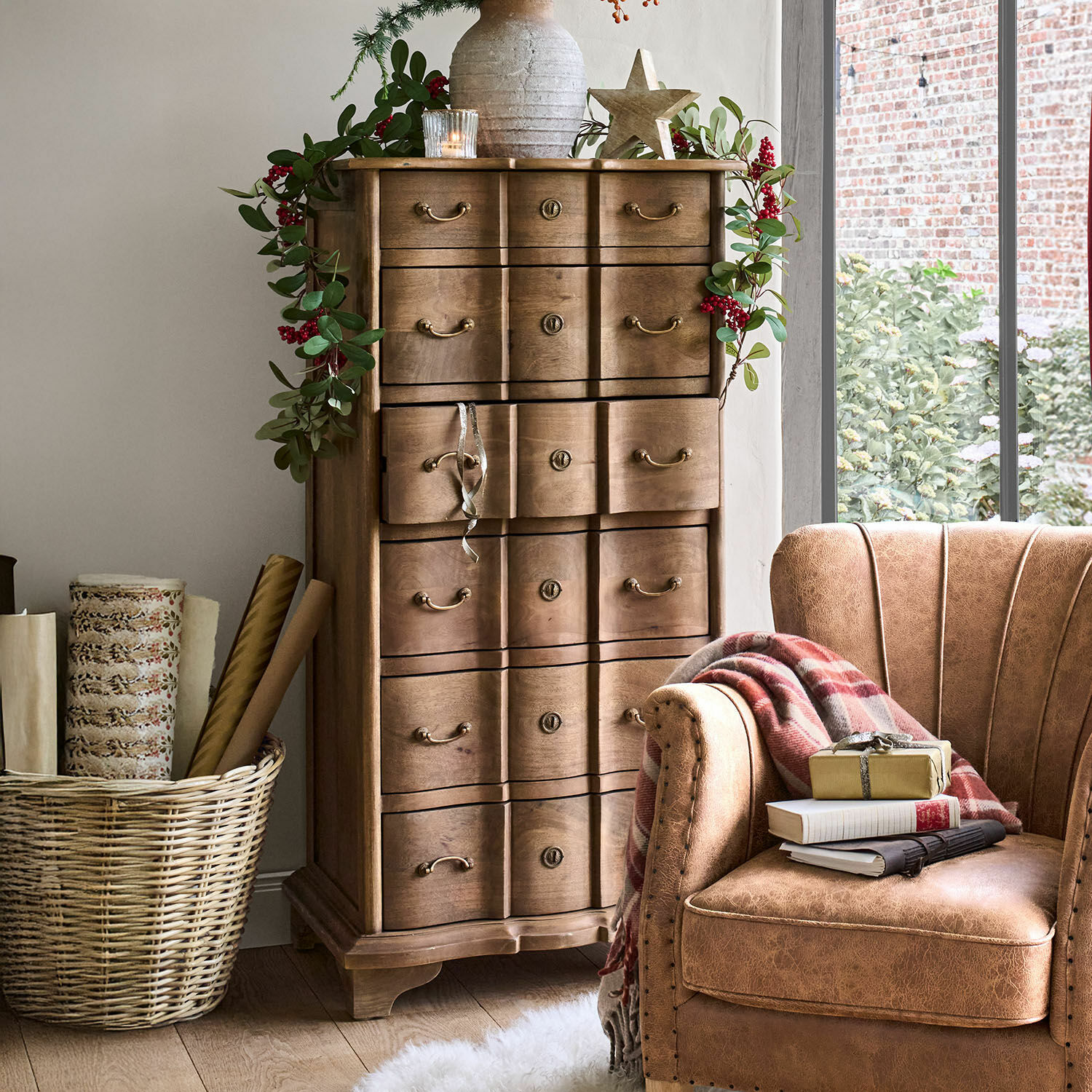 Chiffonnier Aiguillon