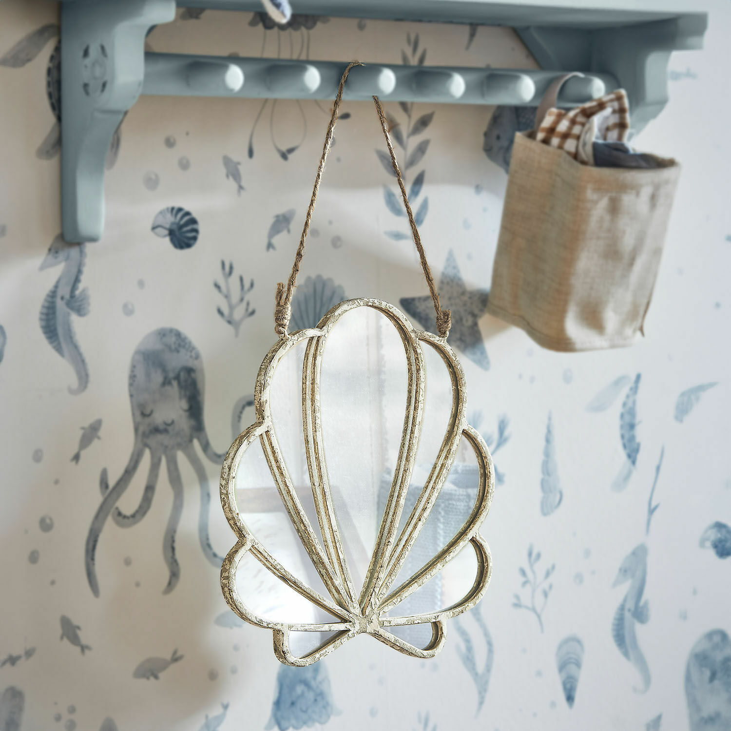 Miroir avec lien Vellaro Miroir décoratif en forme de coquillage avec cadre métallique doré vieilli à suspendre