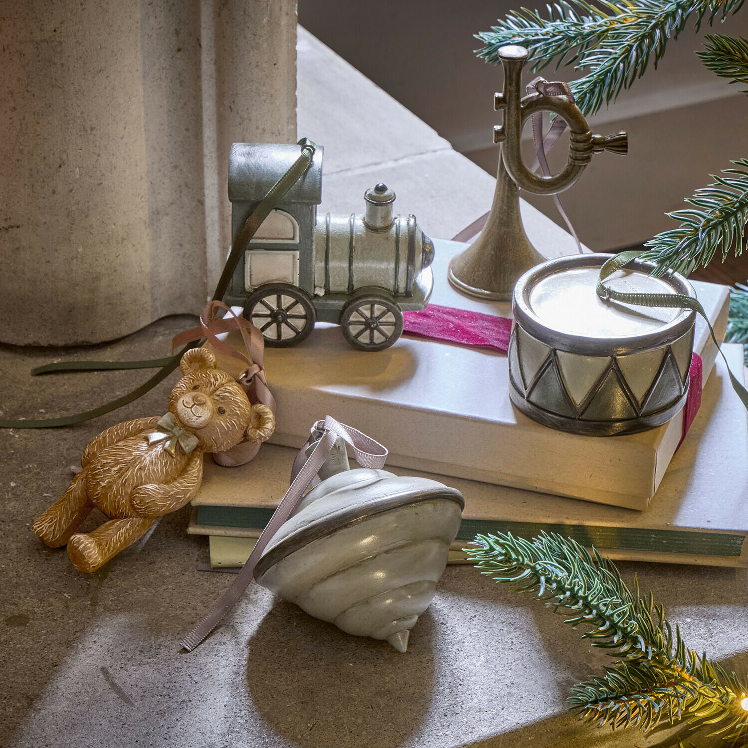 Lot de 5 décorations à suspendre Dassa