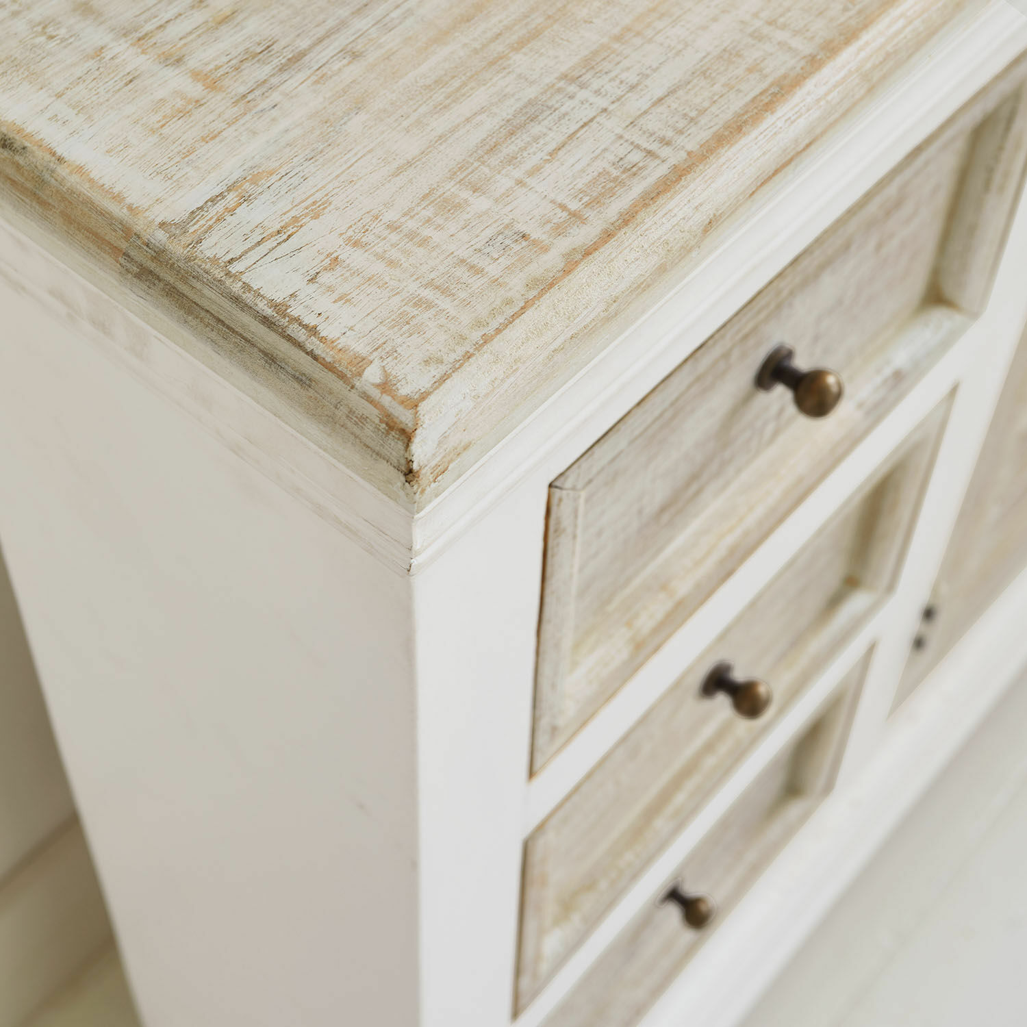 Commode Nevellique