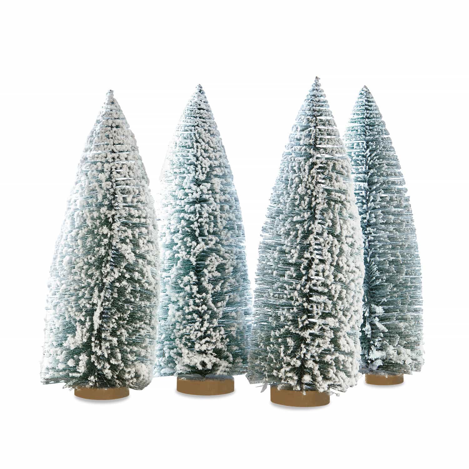 Lot de 4 arbres décoratifs Landscape Ensemble de quatre sapins décoratifs coniques en plastique vert avec neige blanche sur socle en bois