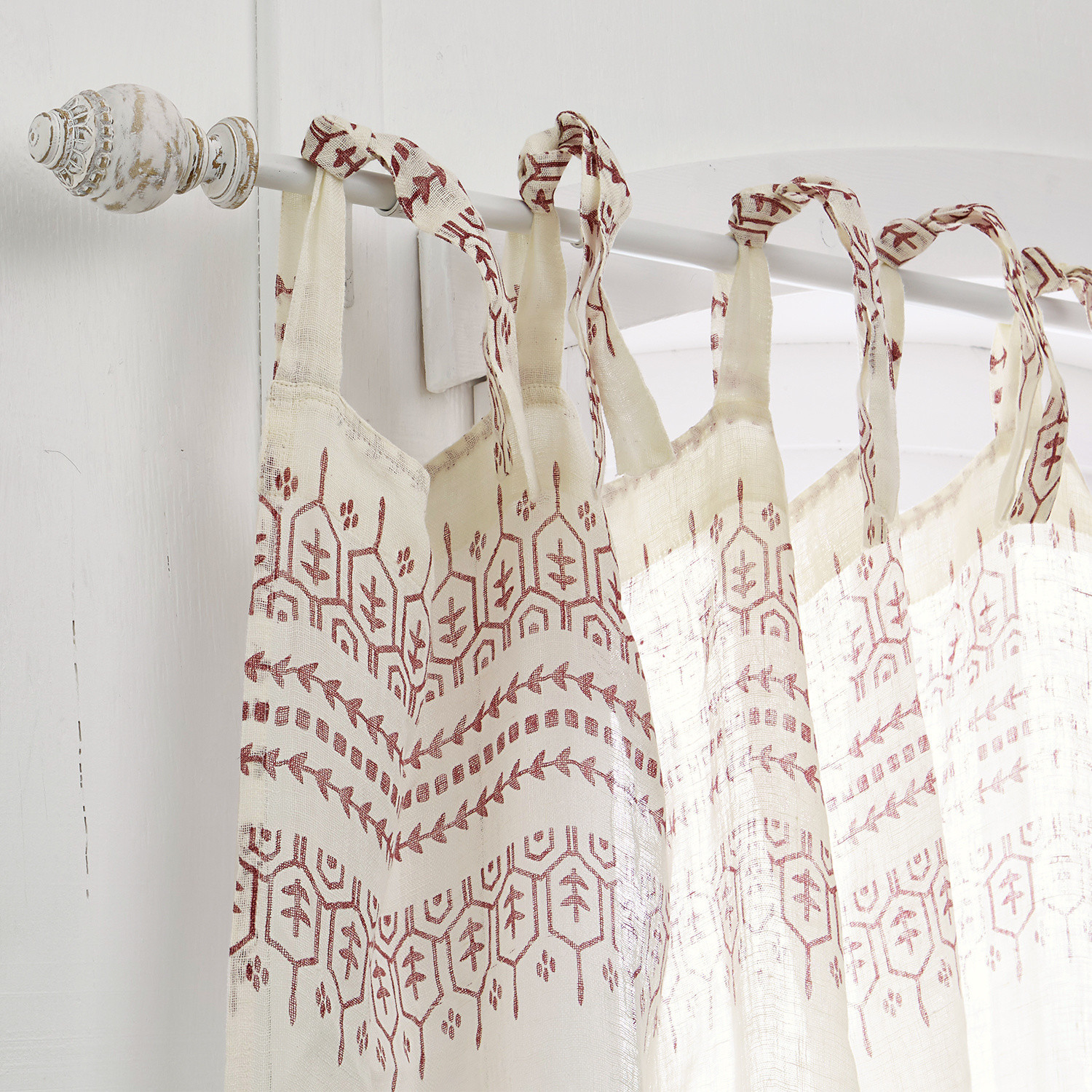 Tringle à rideaux Trangé Rideau en coton crème avec motif géométrique rouge et boucles pour suspension facile