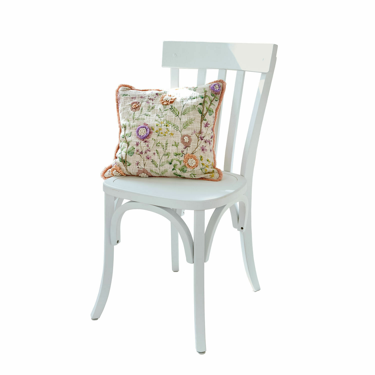Chaise Passigny Chaise en bois blanc avec coussin décoratif brodé de fleurs aux couleurs pastel