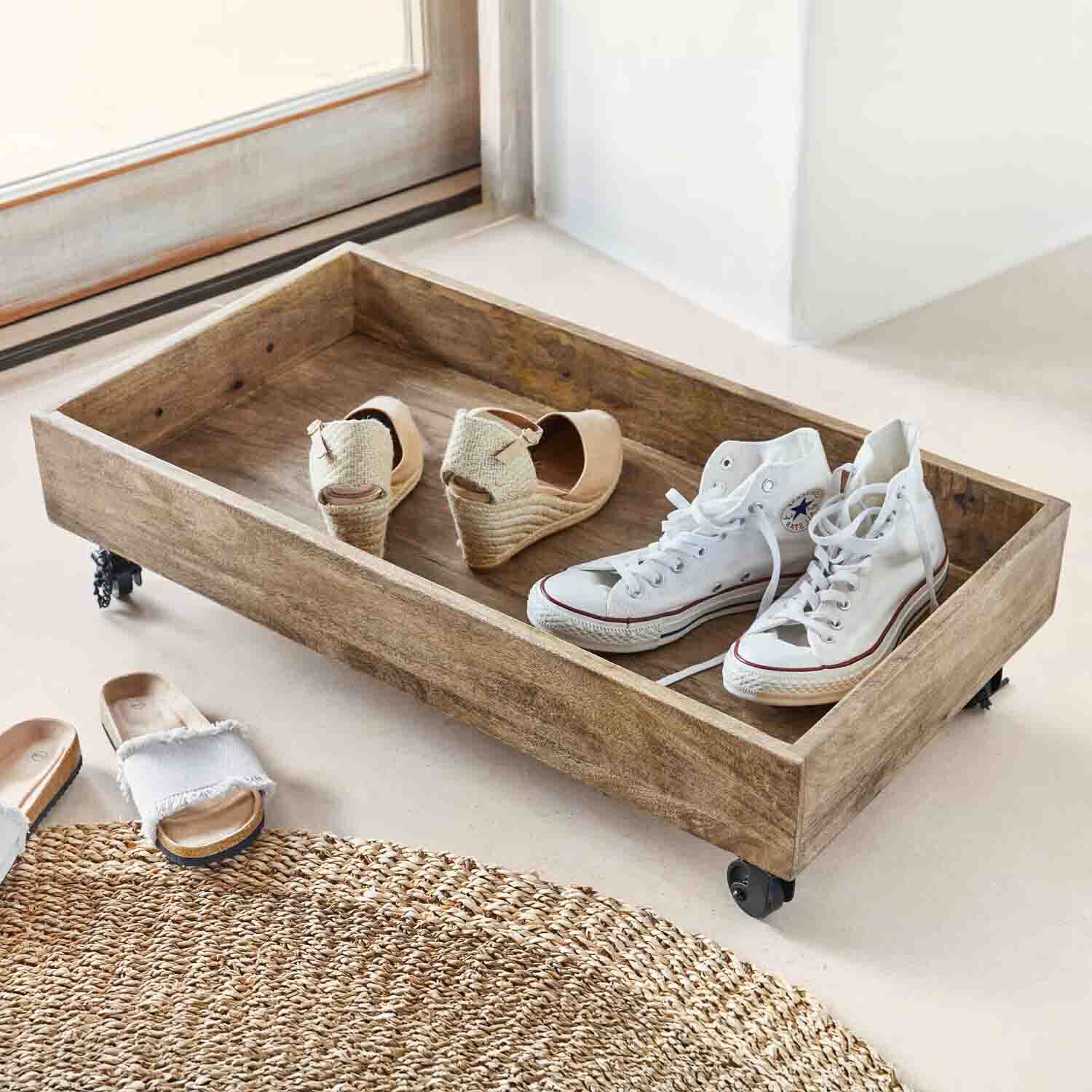 Caisse en bois sur roulettes pour ranger les chaussures, couleur naturelle, solution pratique pour la maison