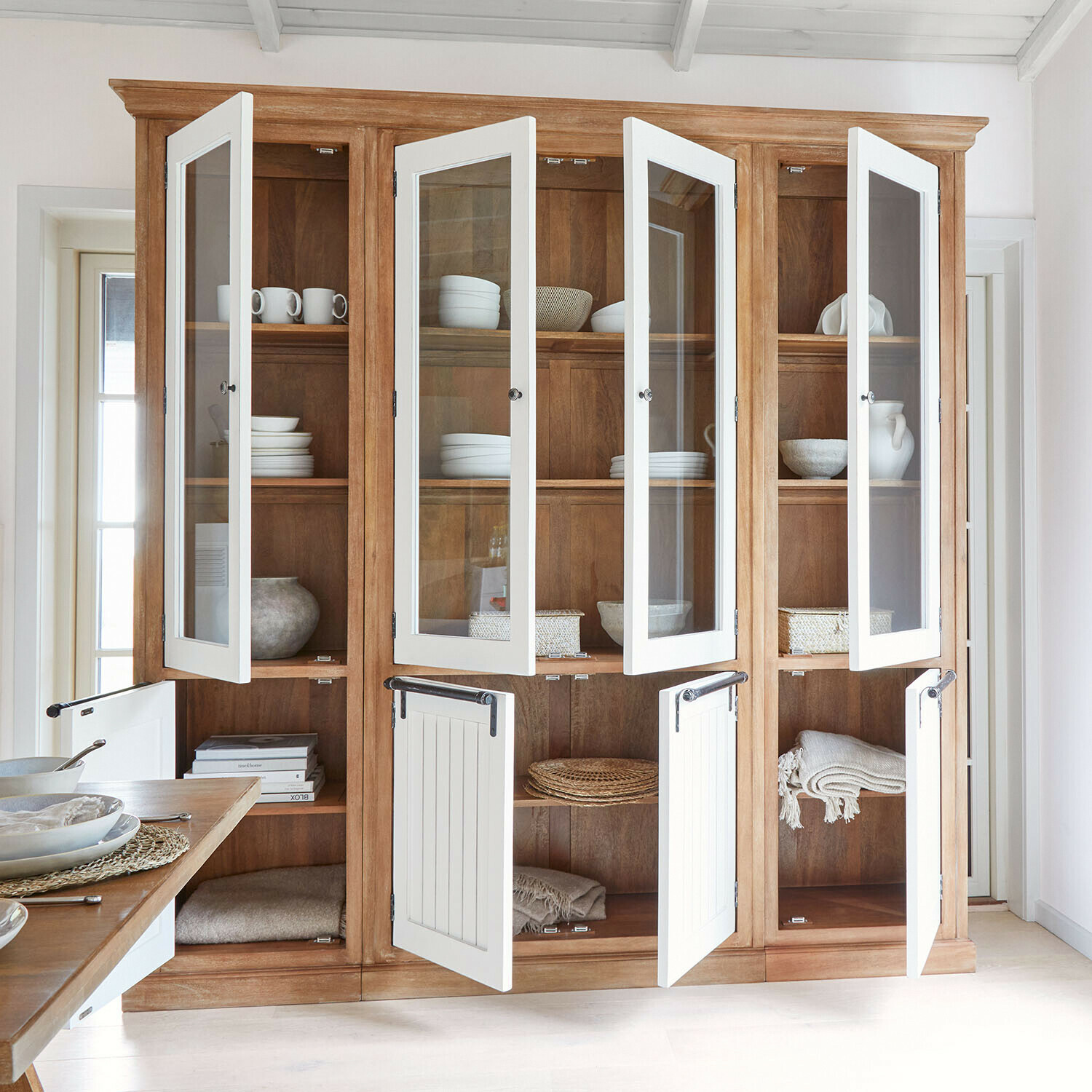 Vitrine Isaverny