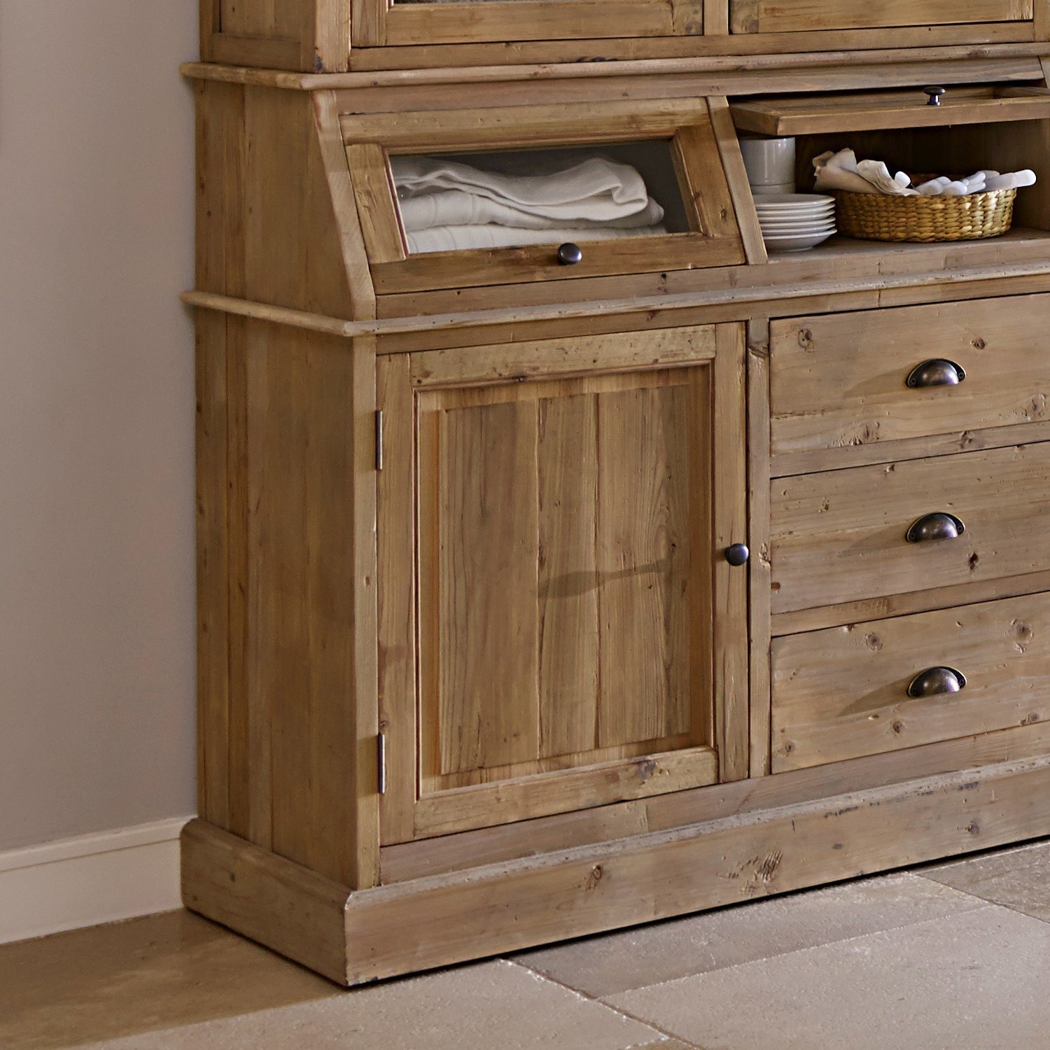 Armoire South Sanford