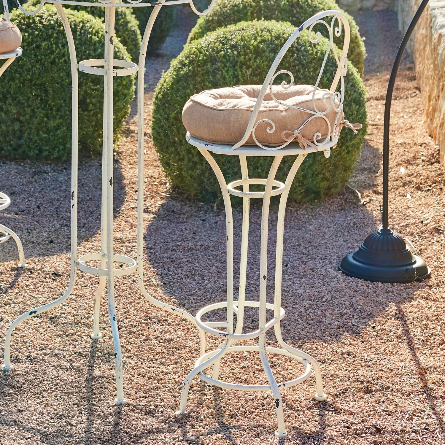 Ensemble table et chaises Petit Bistro