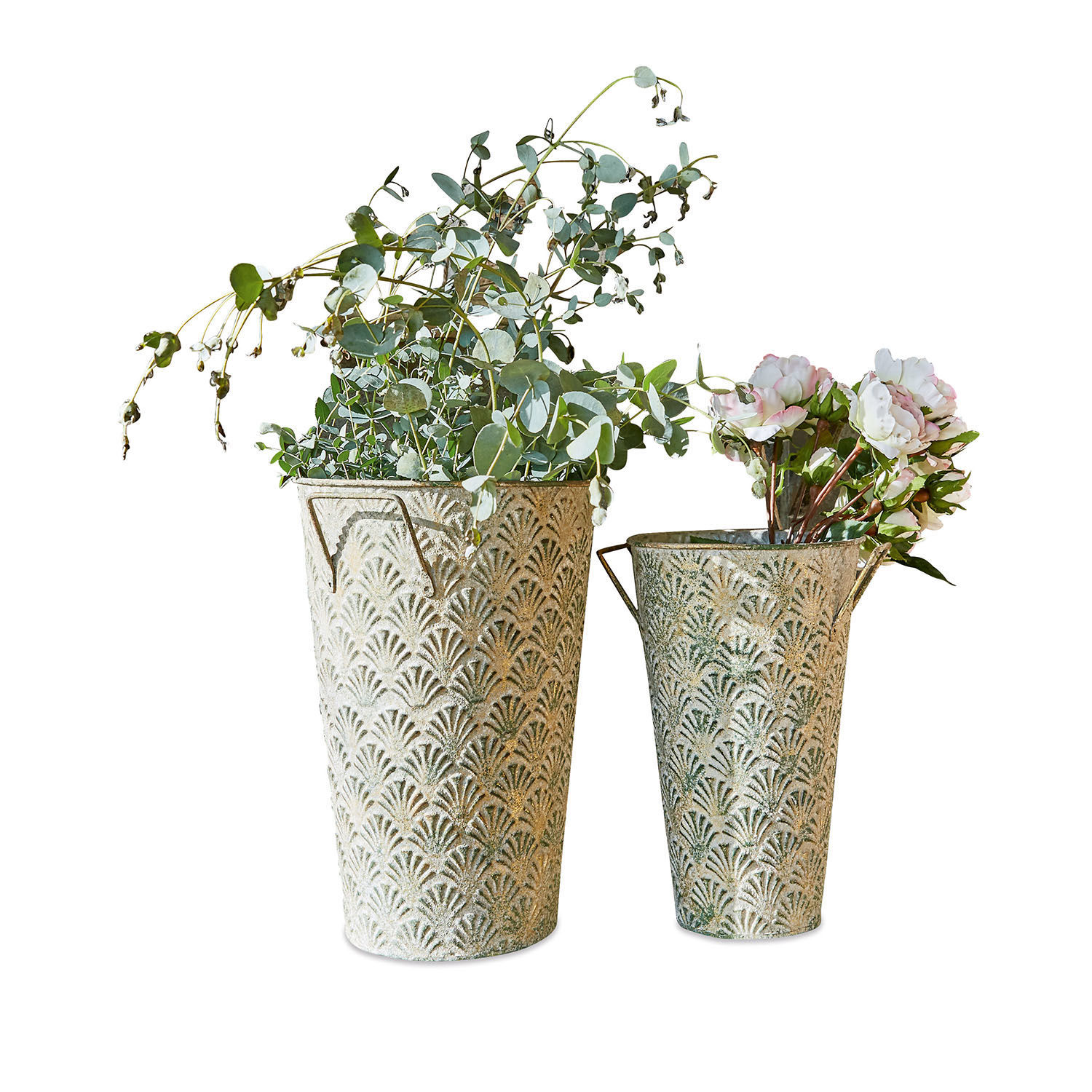 Lot de 2 vases décoratifs Iskele Deux pots en métal décoratifs vert-beige avec motif en relief et plantes décoratives à l'intérieur