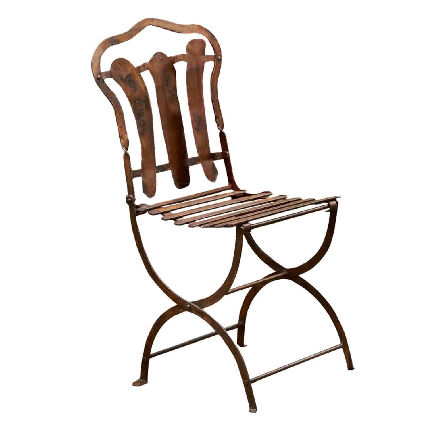 Chaise Dalem