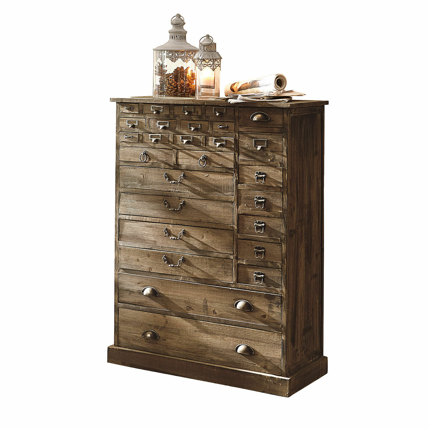 marron Commode Darling en bois marron avec multiples tiroirs et poignées métalliques pour rangement