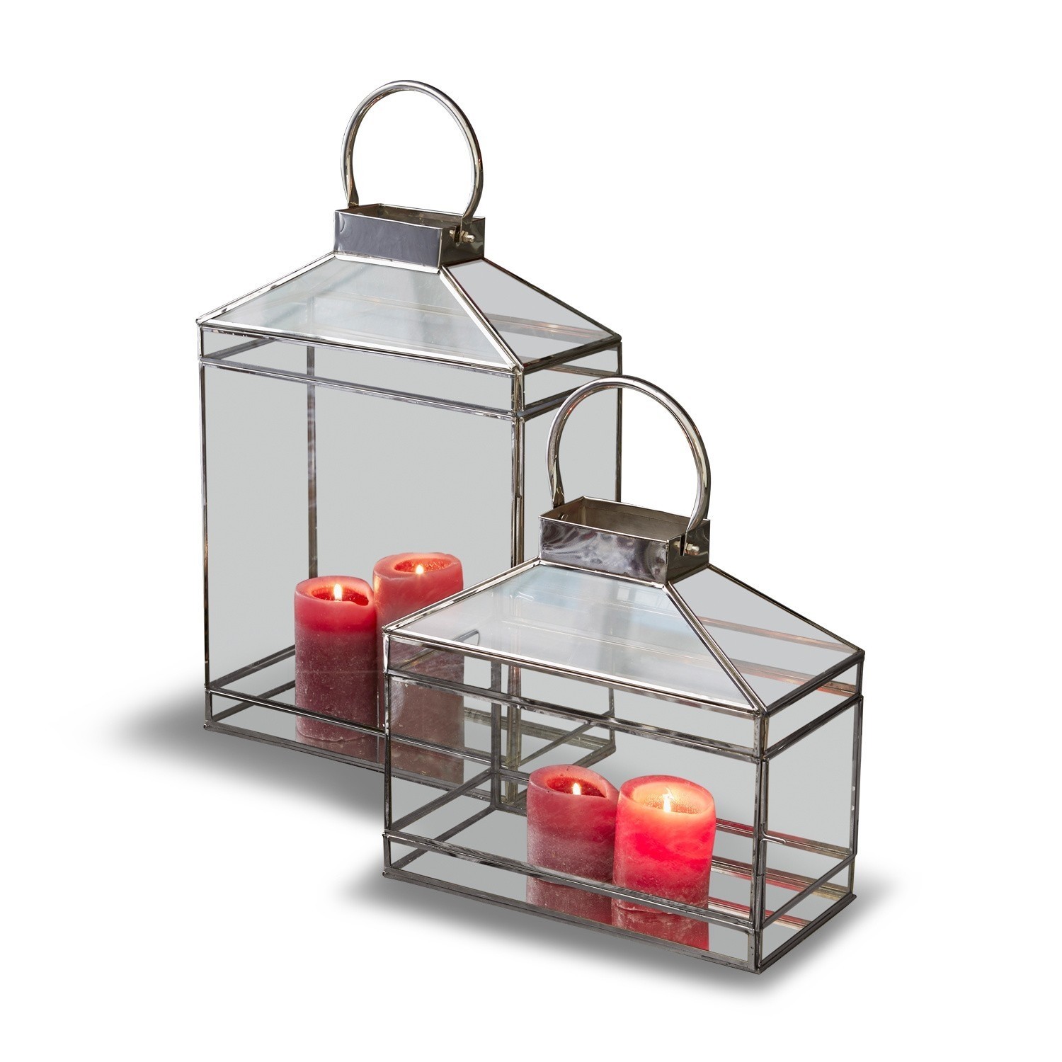 Lot de 2 lanternes Francesca Ensemble de deux lanternes en métal et verre avec bougies rouges pour décoration intérieure et extérieure