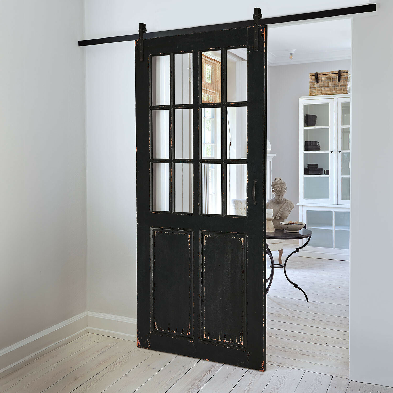 Porte coulissante Sorelles Porte coulissante en bois noir avec panneaux vitrés style vintage pour intérieur élégant
