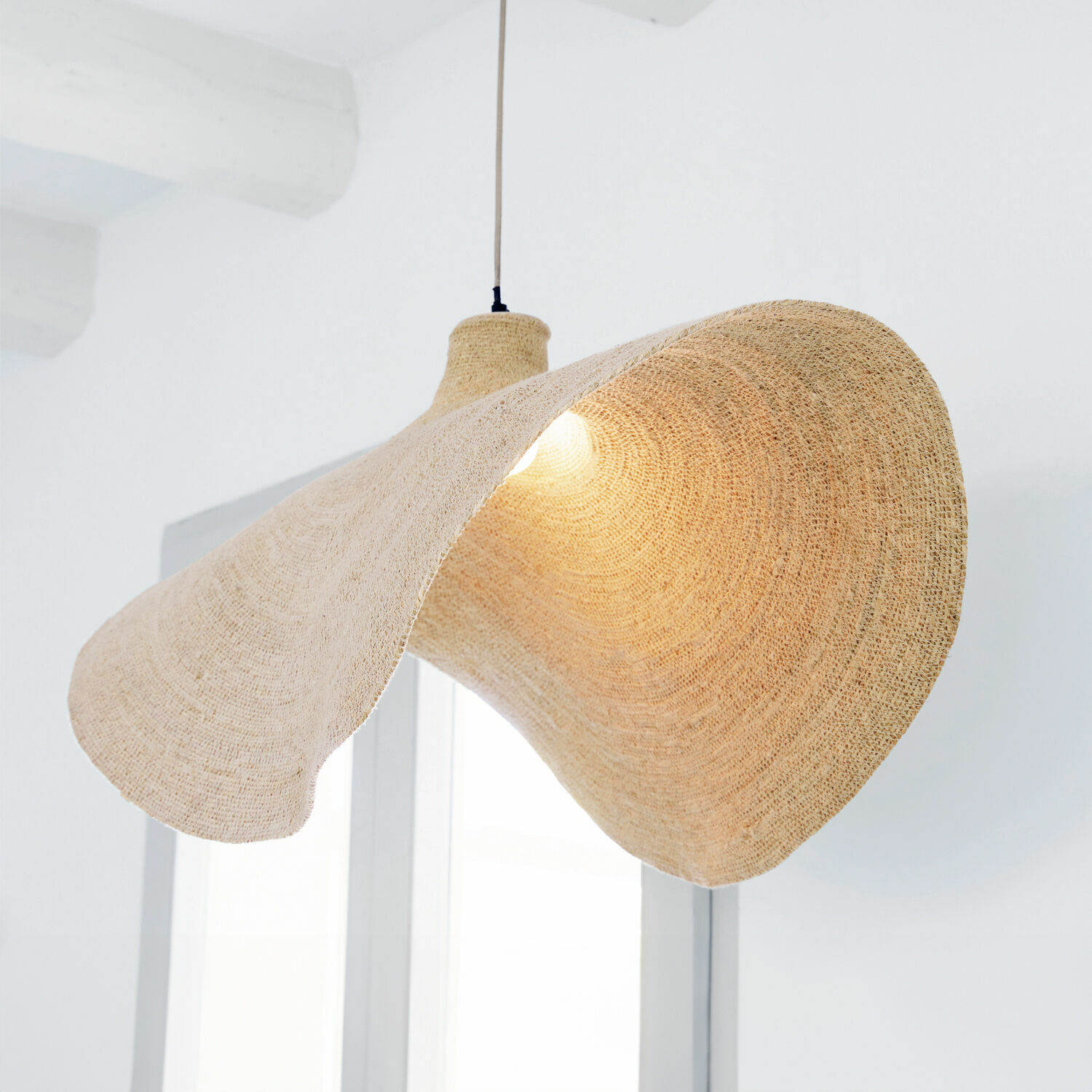 Suspension Thaon Suspension en matériau naturel beige ondulé, éclairage décoratif pour intérieur moderne