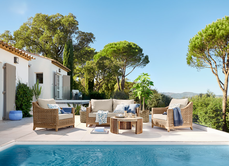 Farniente au bord de la piscine...
