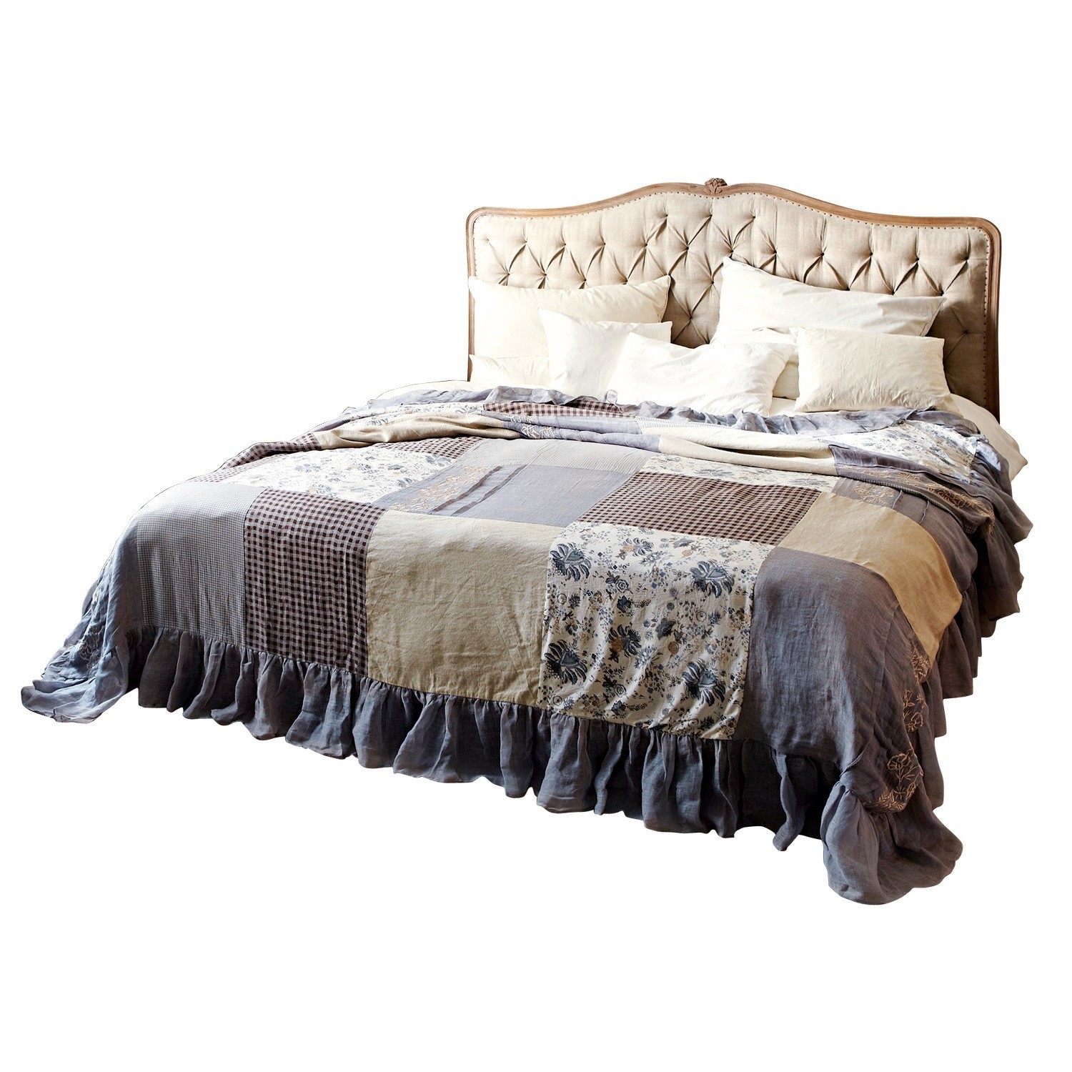 Lit Declaire Lit avec tête de lit capitonnée beige et couvre-lit patchwork gris et beige pour chambre élégante