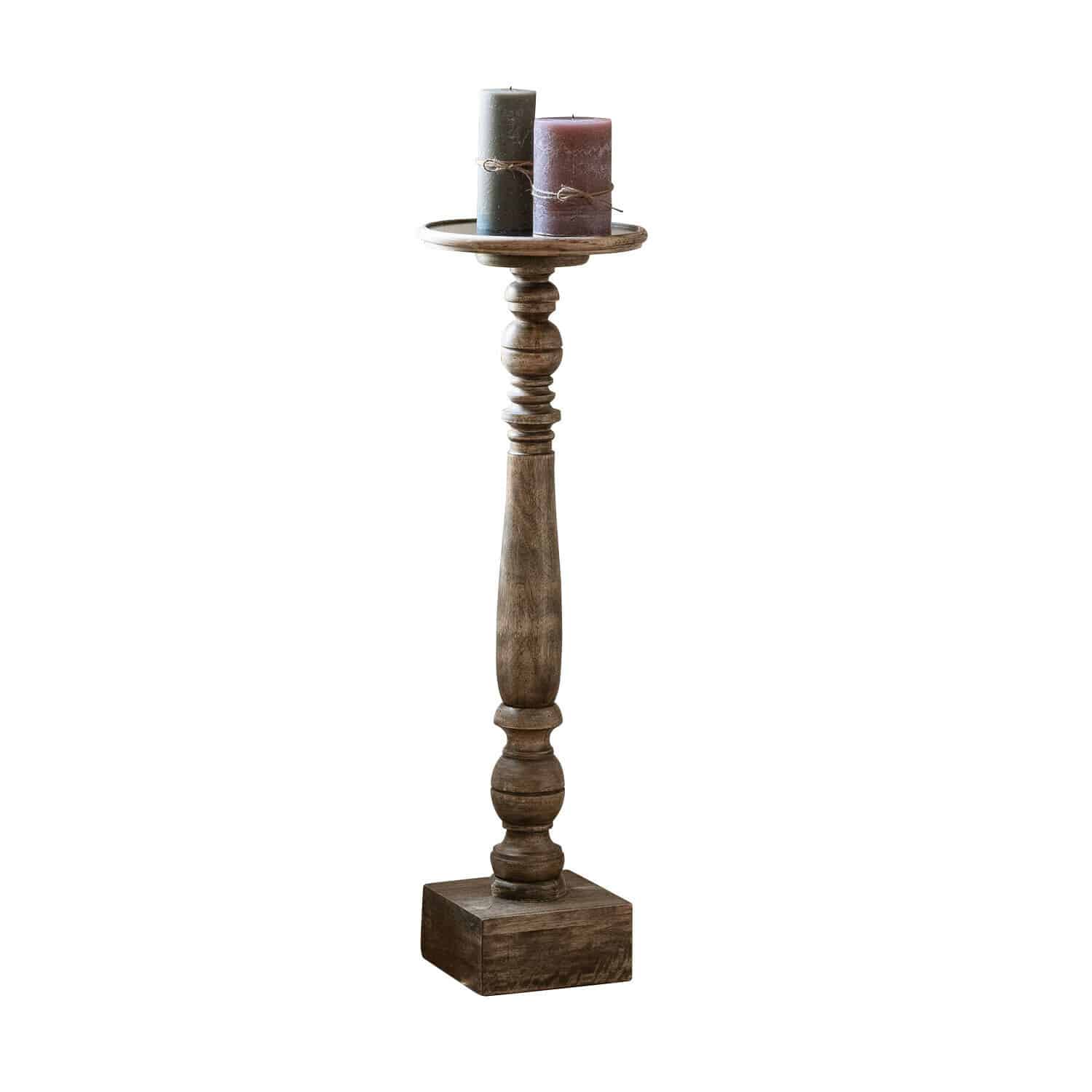 Chandelier Lisounette Bougeoir en bois sur pied avec deux grosses bougies vertes et bordeaux, décoration intérieure rustique