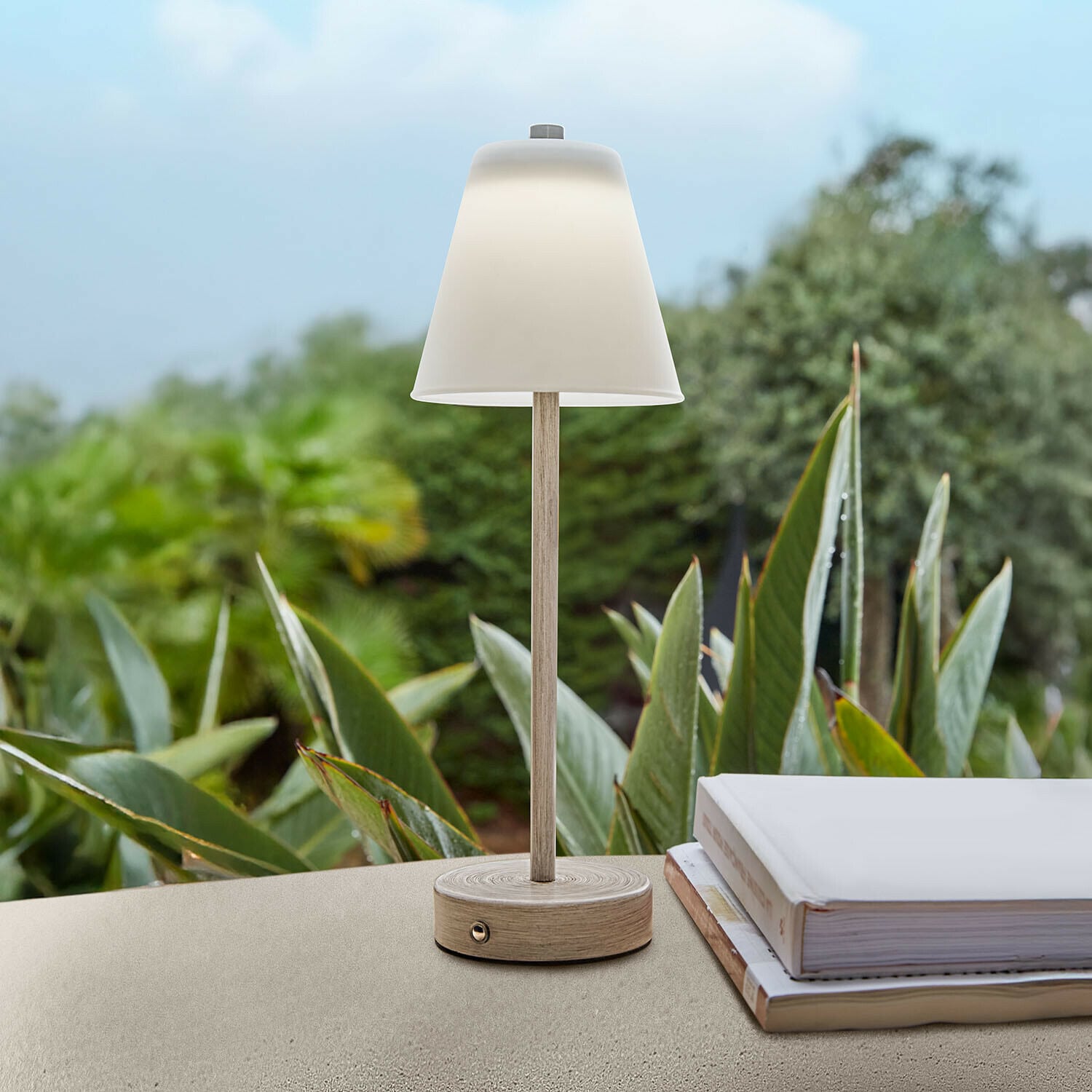 Lampe à poser rechargeable Melari Lampe de table en bois clair avec abat-jour blanc, parfaite pour la lecture et la décoration