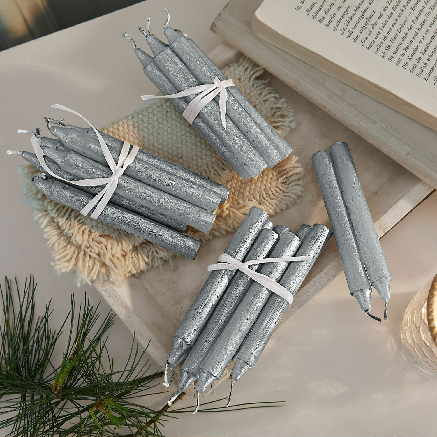 Lot de 20 bougies Noufa Lot de bougies argentées en cire, décoration intérieure avec ambiance naturelle et festive