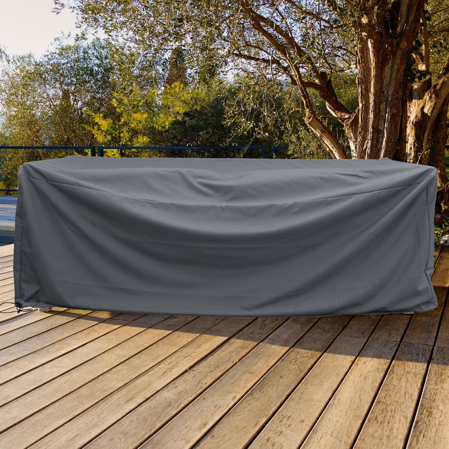 Housse Gacé Housse de protection grise imperméable pour mobilier de jardin en tissu résistant sur terrasse en bois