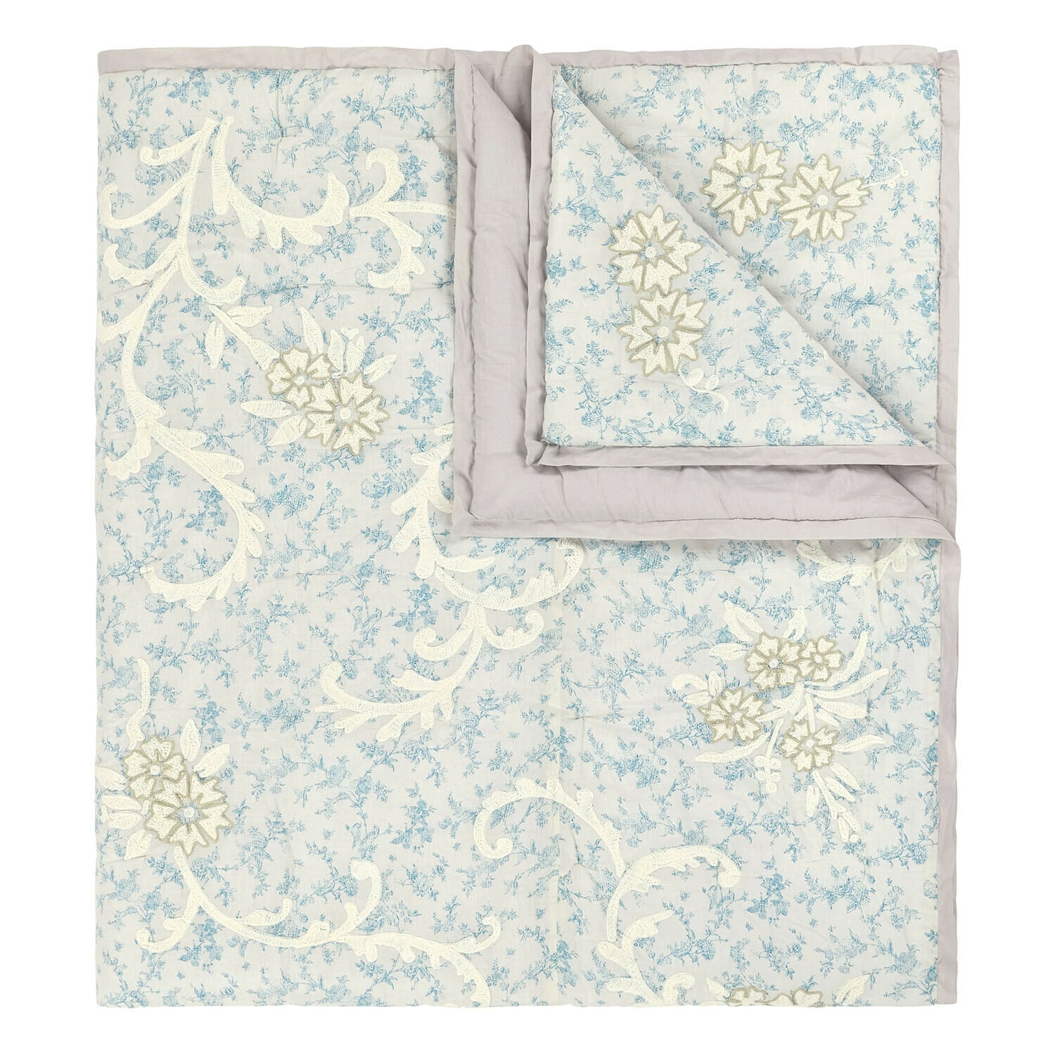Courtepointe Rocaille Étoilée Couvre-lit en coton bleu clair à motifs floraux avec broderies crème, linge de lit décoratif élégant