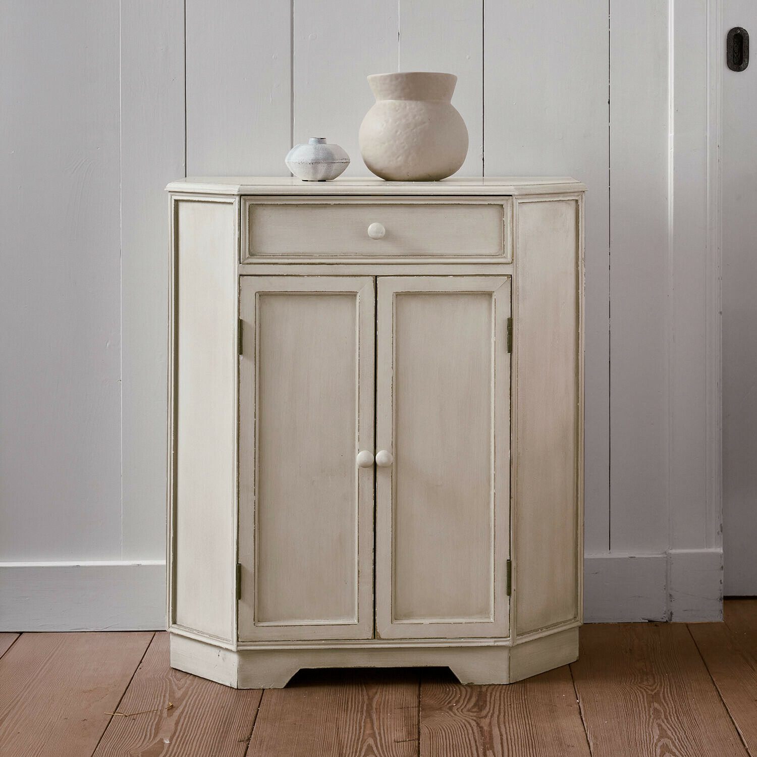 Commode Valévoise
