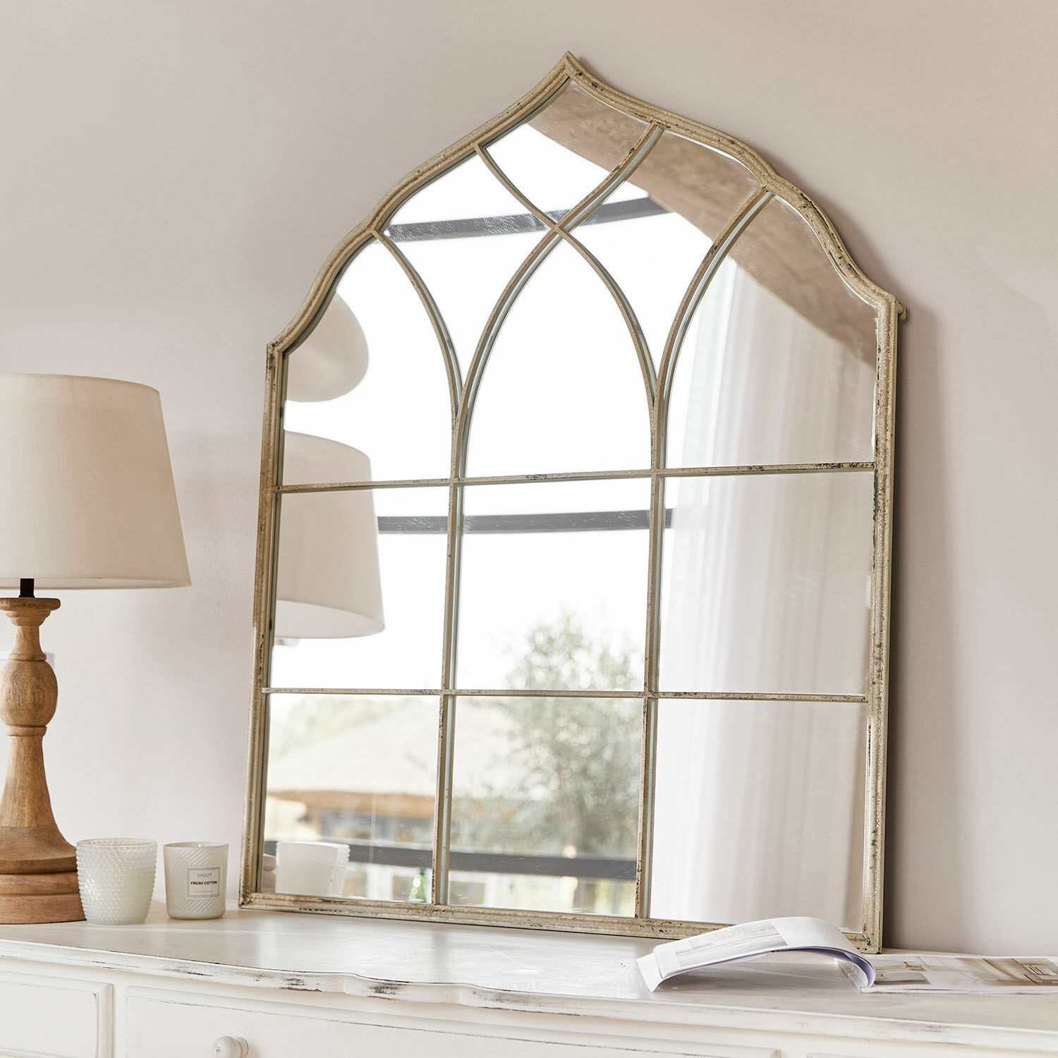 Miroir Jean-Pierre Miroir décoratif avec cadre en métal beige style rustique, idéal pour salon moderne