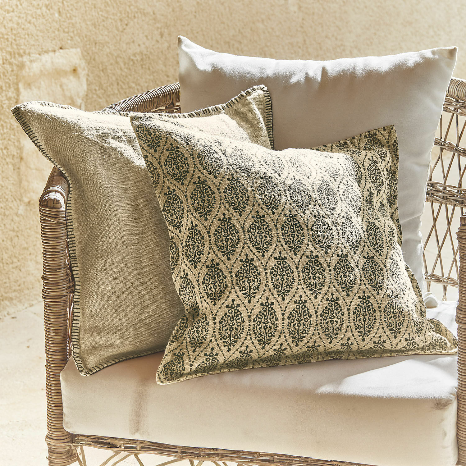 Lot de 2 housses de coussins Ysolde Ensemble de trois coussins décoratifs en coton et lin beige naturel pour salon confortable