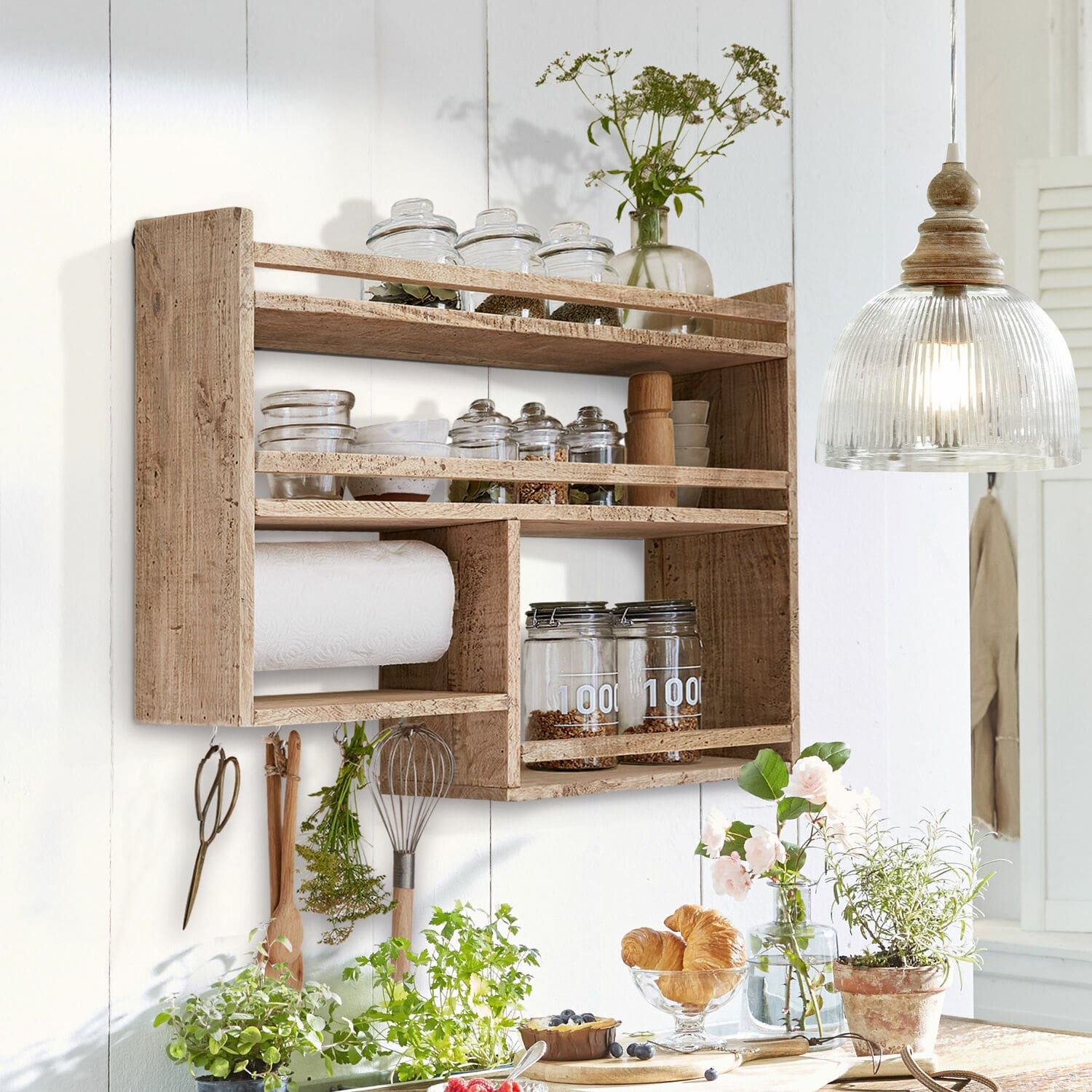 Étagère à épices Loré Étagère murale rustique en bois avec rangement pour épices et porte-essuie-tout en cuisine
