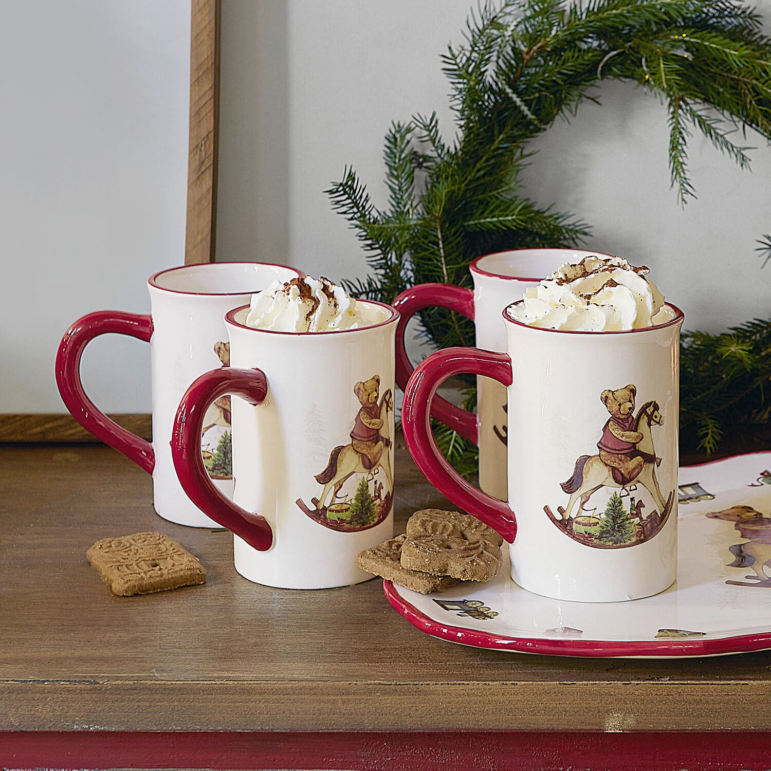 Lot de 4 tasses Troms Tasses en céramique blanches avec anse rouge et motif ours à bascule, garnies de chantilly, décor de Noël