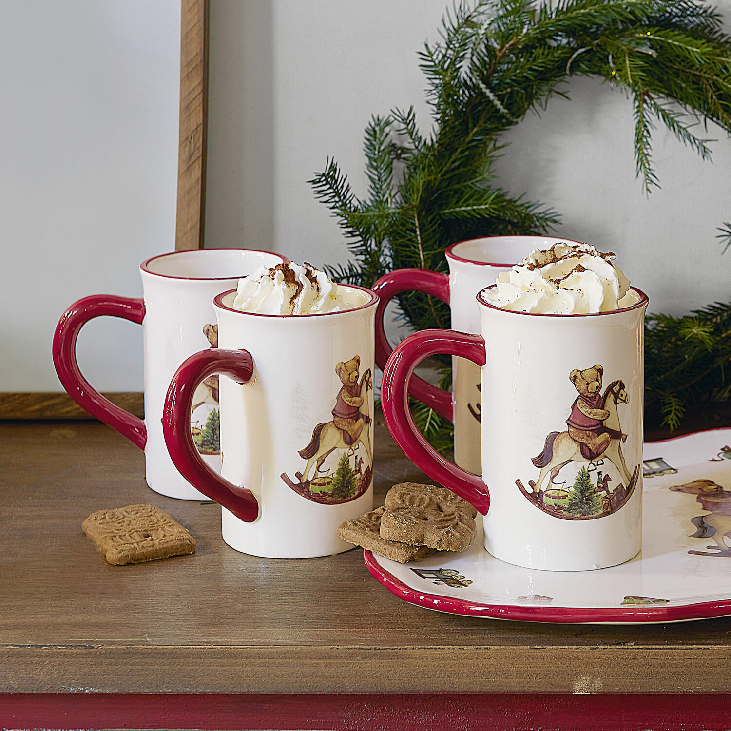 Lot de 4 tasses Troms Tasses en céramique blanches avec anse rouge et motif ours à bascule, garnies de chantilly, décor de Noël