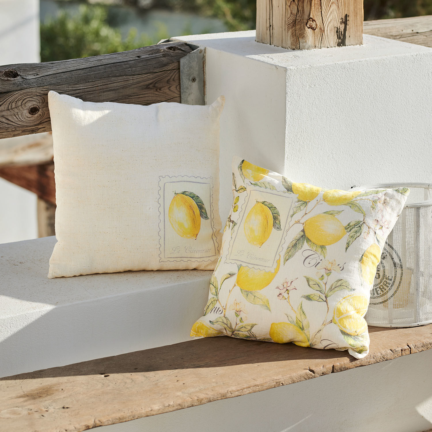 Lot de 2 housses de coussins Lantagenet Coussins décoratifs en coton crème avec imprimé citron pour intérieur et extérieur jardin