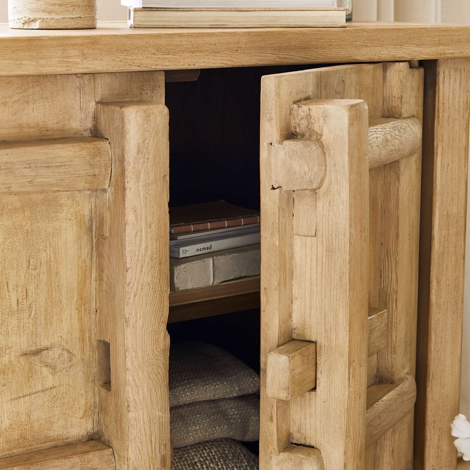 Commode Trésorique