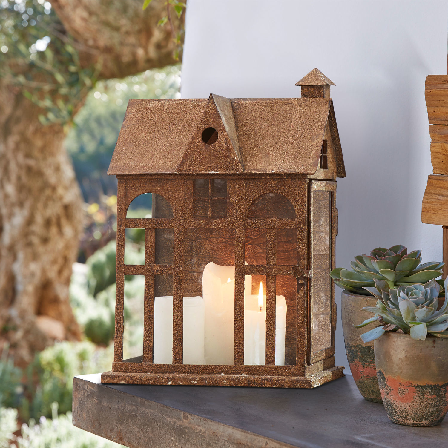 Lanterne Sweet Home Lanterne en métal rouillé en forme de maison avec bougies blanches, décoration extérieure