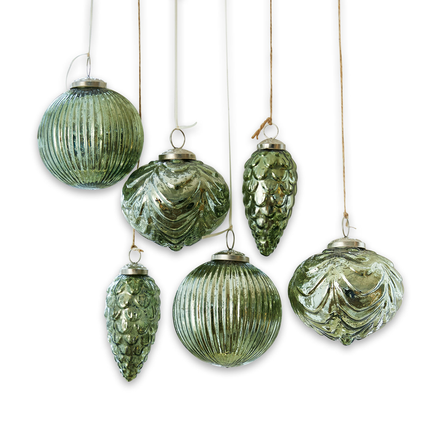 Lot de 6 décorations de Noël Silverhill Ensemble de six décorations de Noël en verre vert avec différentes formes et textures
