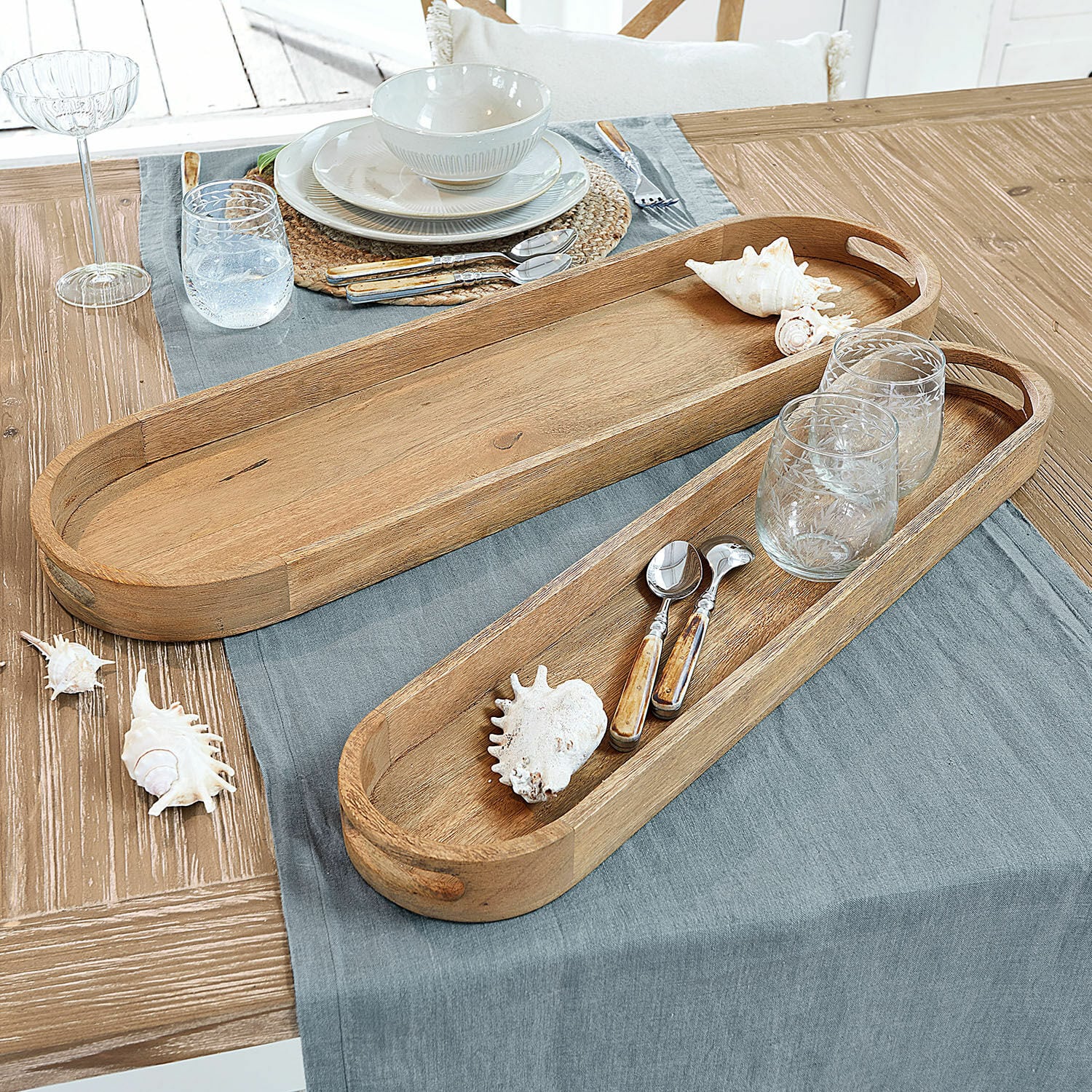 Lot de 2 plateaux Zephyria Plateaux allongés en bois naturel clair pour décoration de table avec poignées intégrées