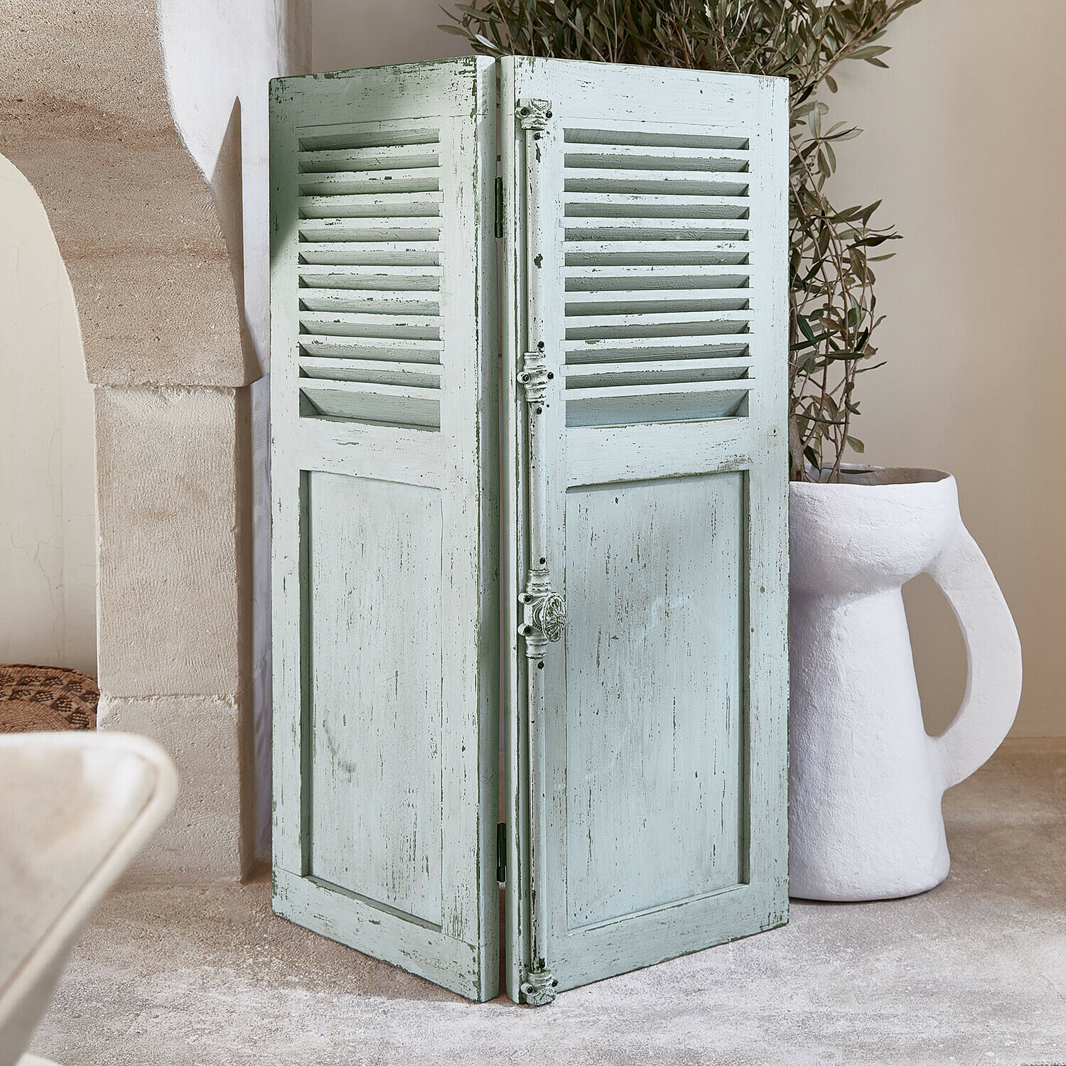 Paravent en bois à deux panneaux vert clair style vintage pour décoration intérieure élégante