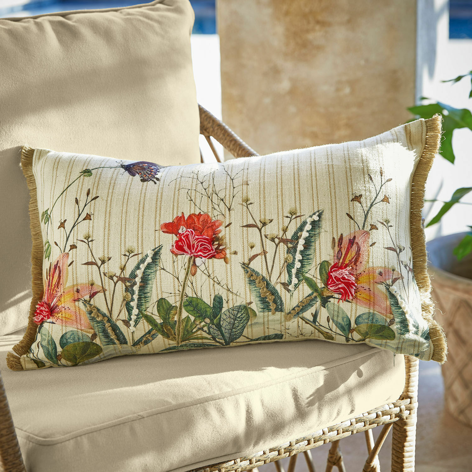 Housse de coussin Floriania Coussin décoratif rectangulaire en coton crème avec imprimé floral et franges décoratives
