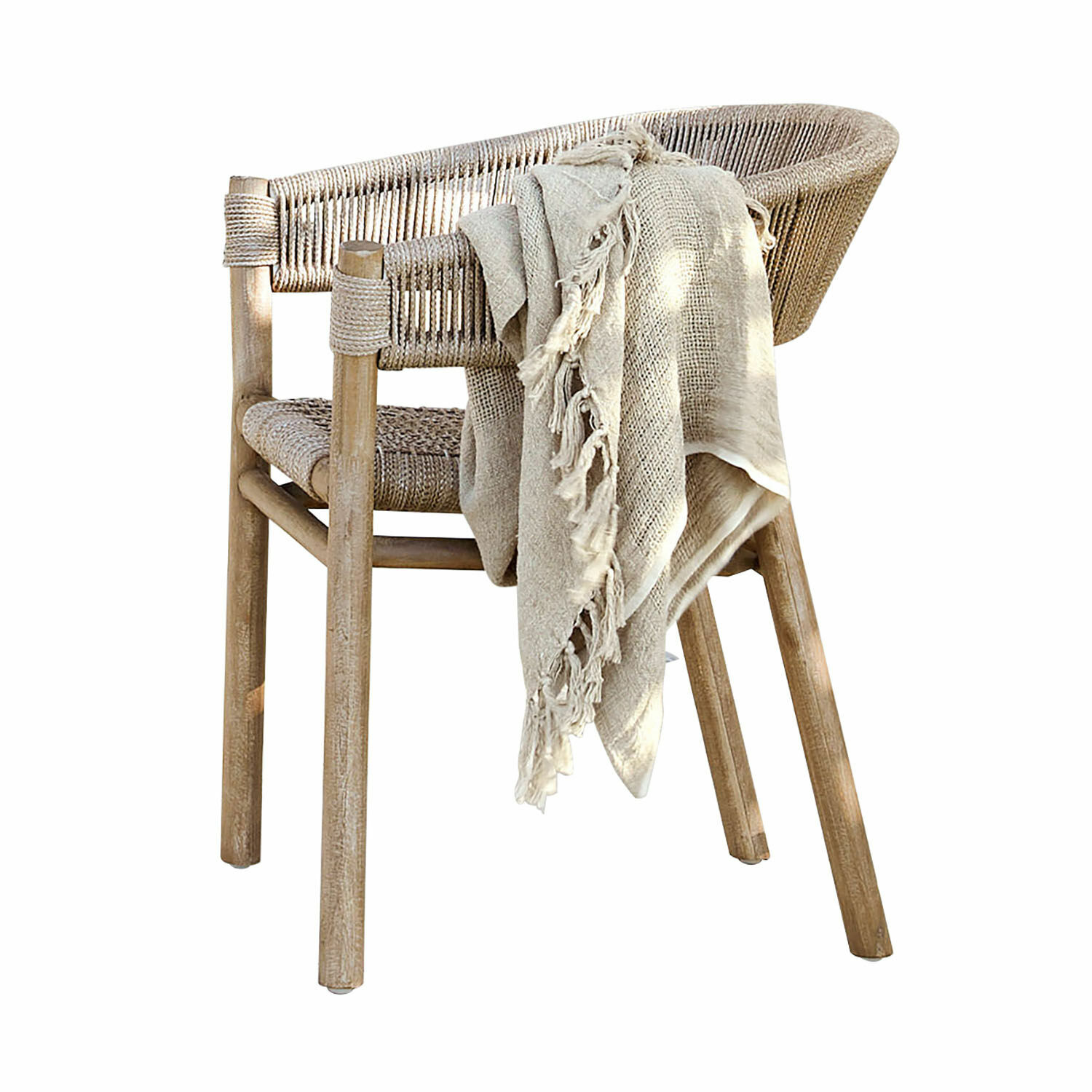 Fauteuil FSC®-100% Garmontique Chaise en bois et corde naturelle avec plaid beige, design scandinave confortable