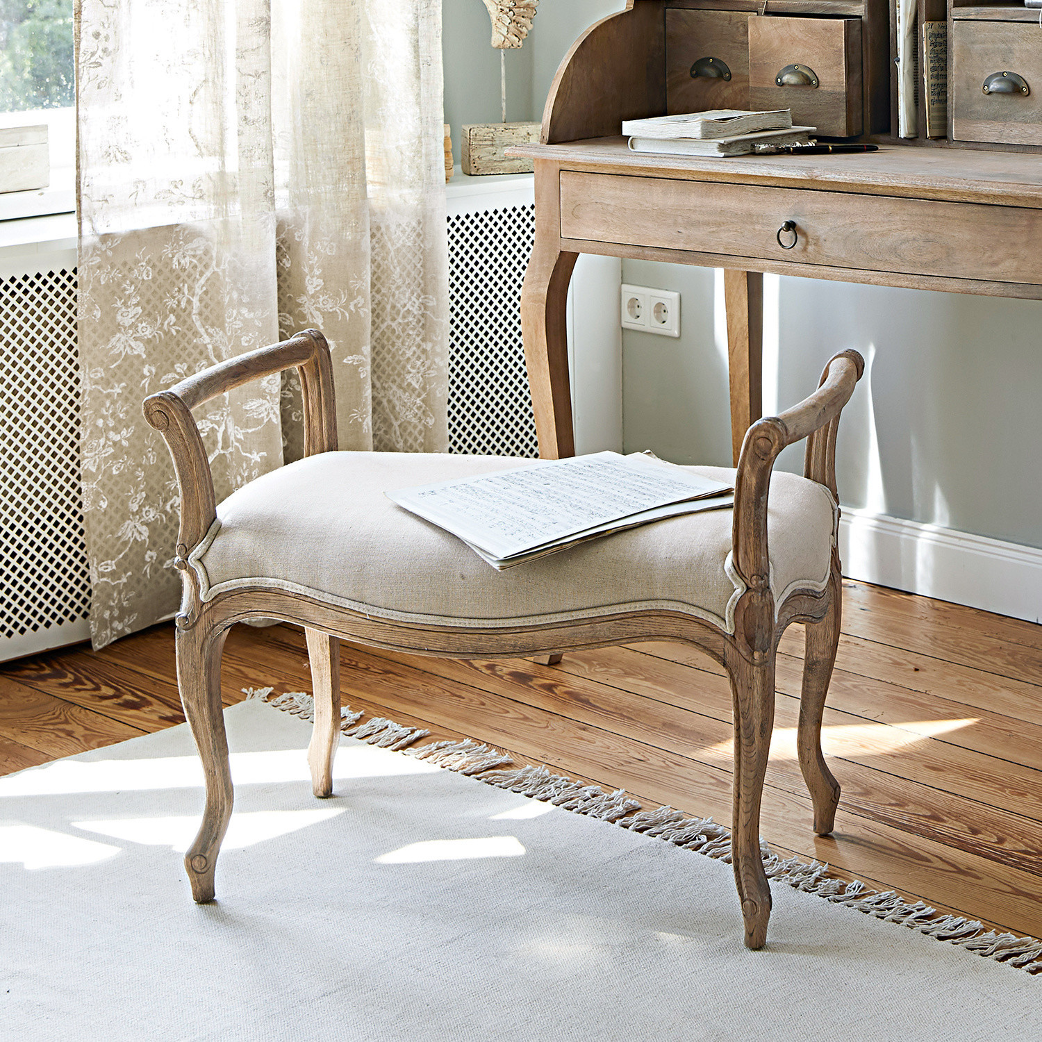 Banc Pierremont Banc en bois avec assise beige style vintage pour salon ou chambre à coucher