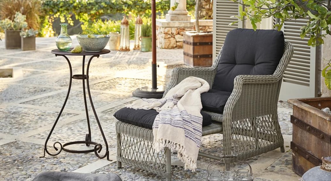 SIESTE EN PLEIN AIR