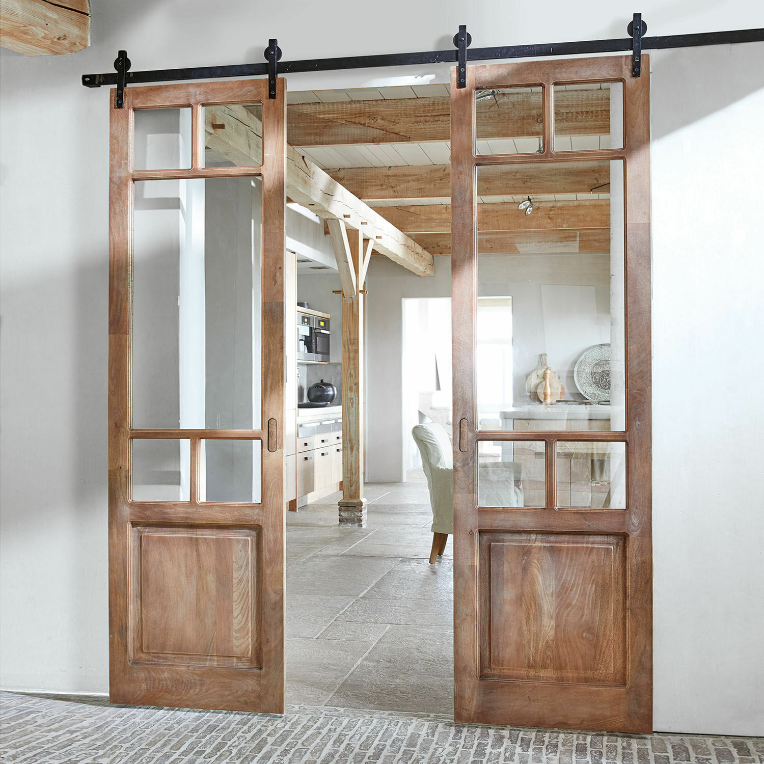 Double porte coulissante Bradas Portes coulissantes en bois naturel avec vitres, style rustique moderne pour intérieur lumineux