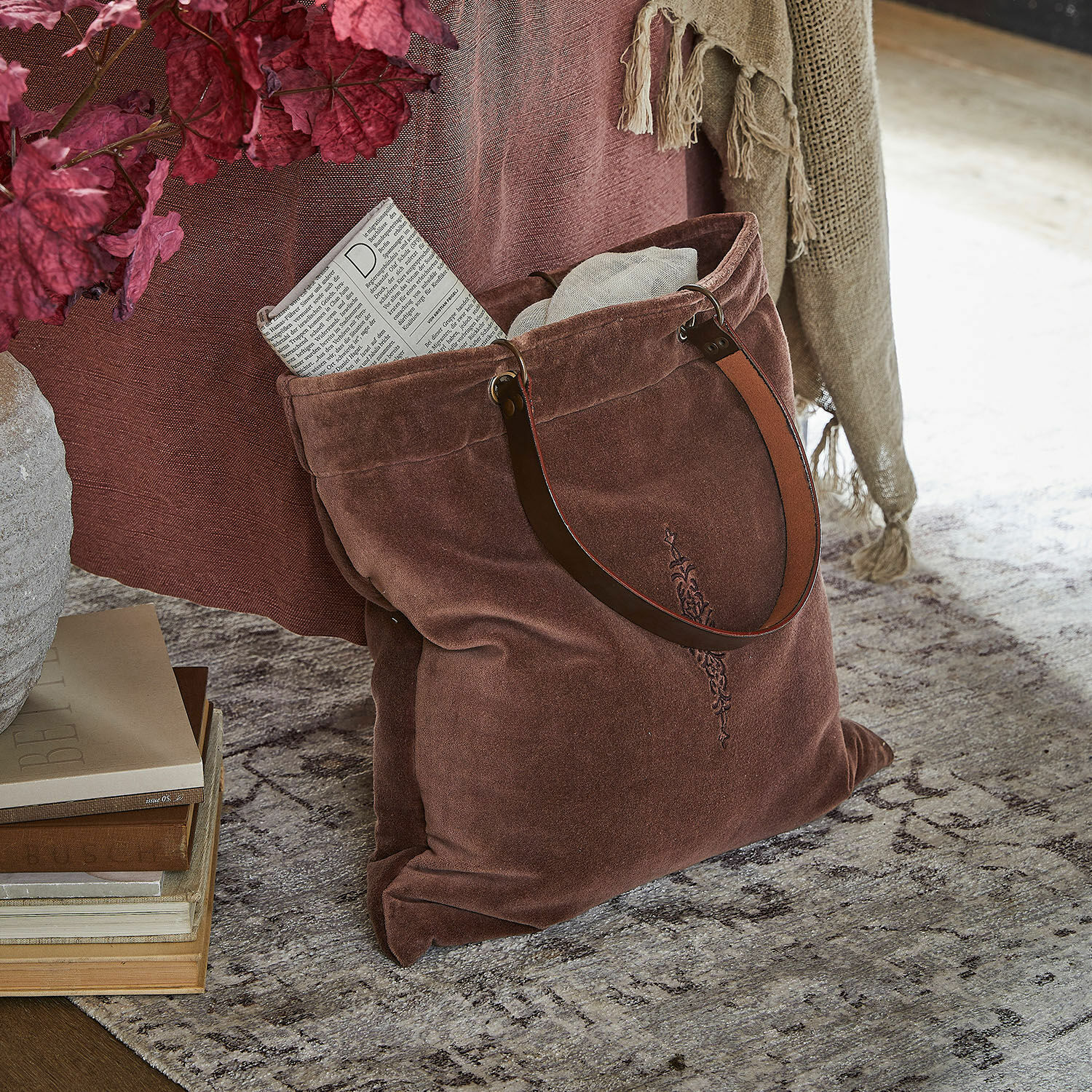 Sac Clarimonda Sac marron en tissu doux avec broderie décorative et anses en cuir pour usage quotidien