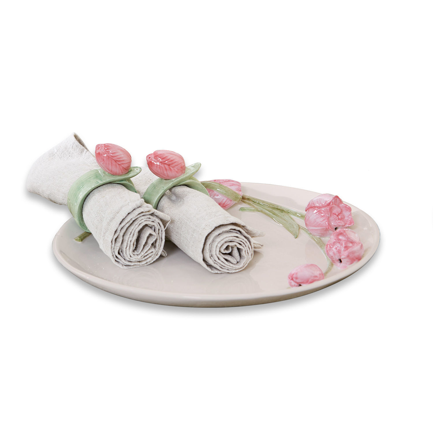 Plateau Monique Assiette en céramique avec fleurs roses et serviettes en lin roulées avec anneaux verts pour table