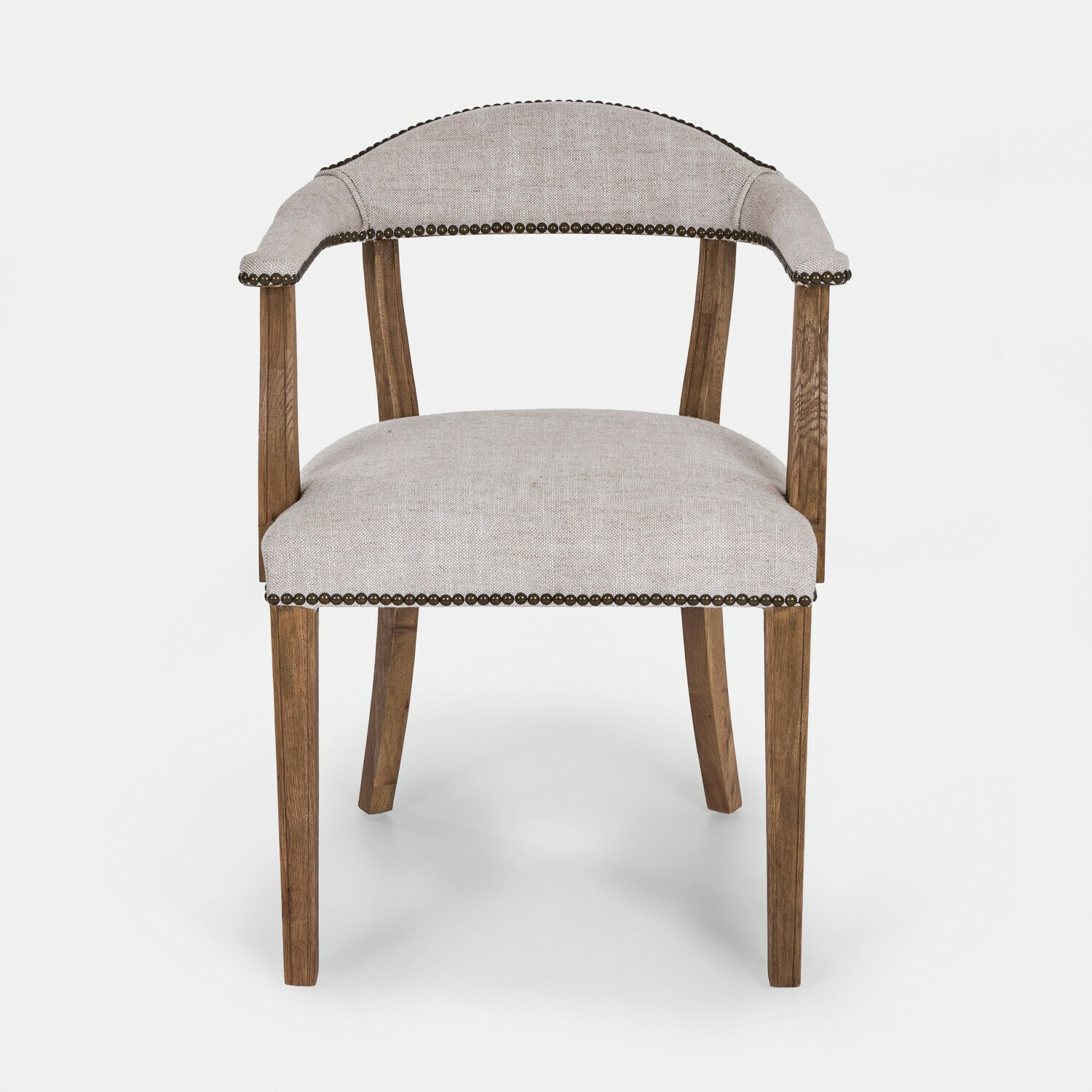 lin Chaise Heaton en lin beige et bois clair avec clous décoratifs, design élégant pour salon