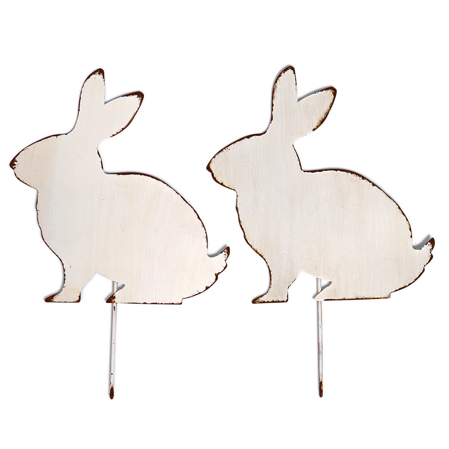 Lot de 2 décorations lapin Marty Deux décorations en métal blanc en forme de lapins avec bords vieillissants pour jardin