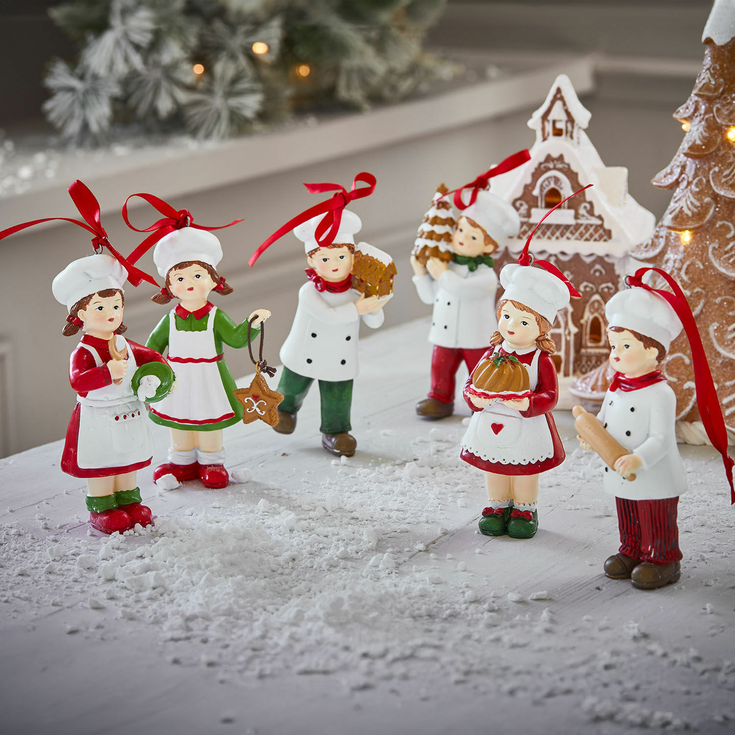 Lot de 6 figurines Farzahn Ensemble de six décorations en céramique de petits chefs en tenues blanches et rouges pour décoration de Noël