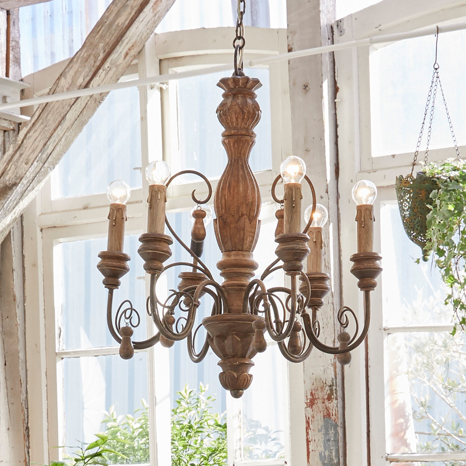 Lustre Etienne