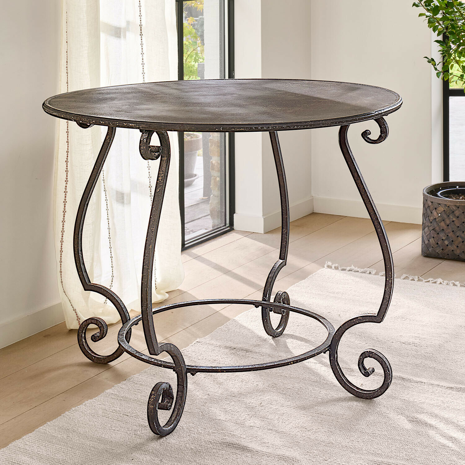 Table Kenthorne