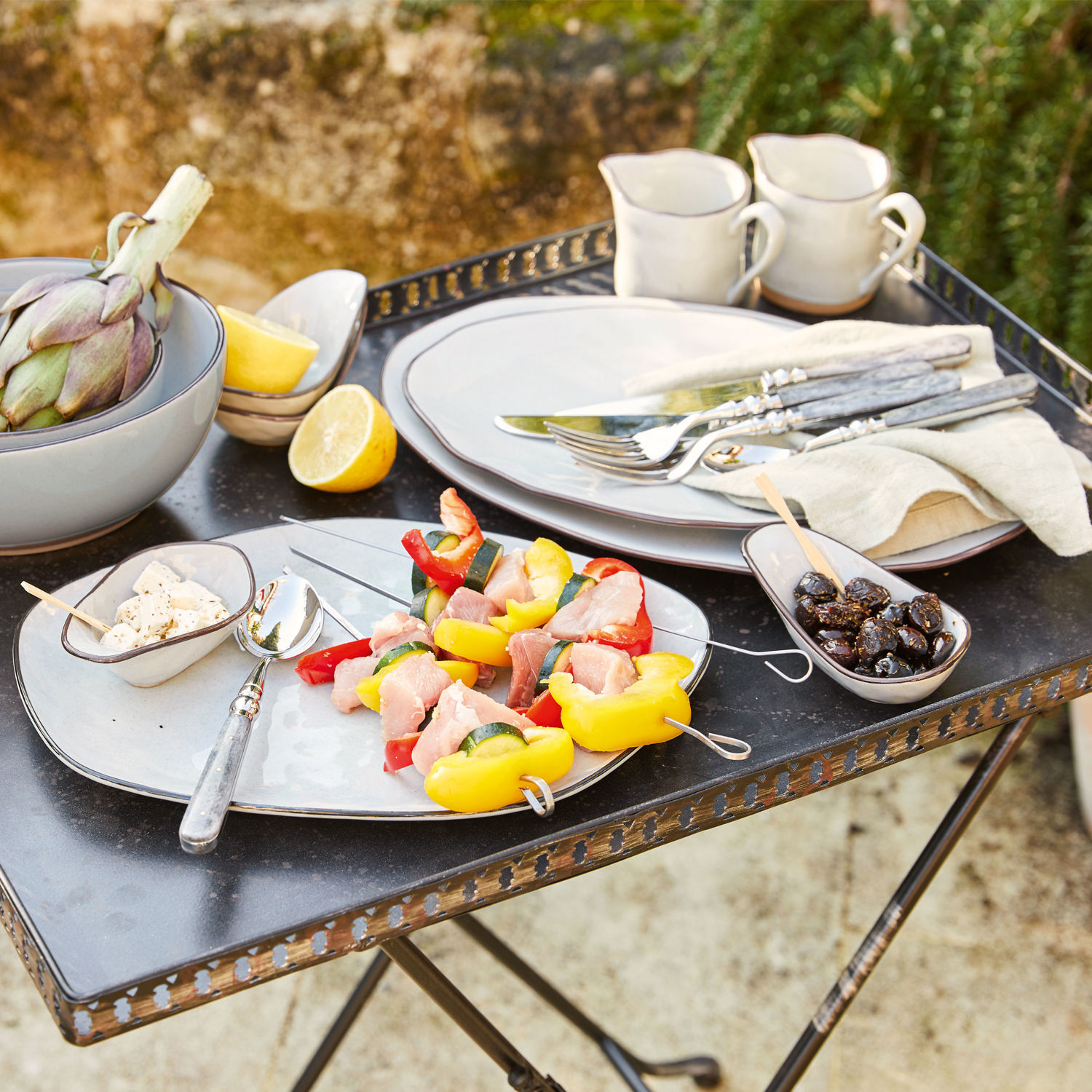 Service De Table Biarré 30 Pièces En Grès - Couleur Gris - Style Méditerranéen